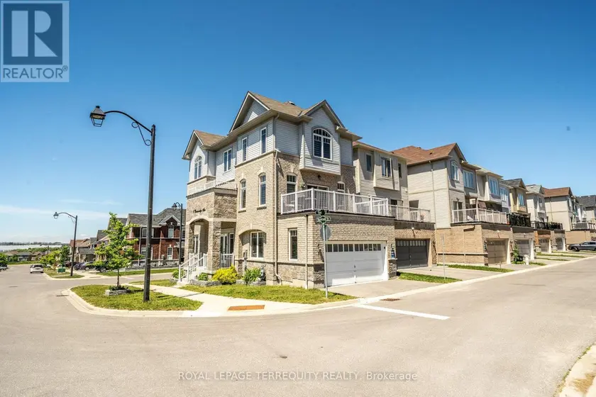 Detached at 1 DEVINERIDGE AVENUE, Ajax