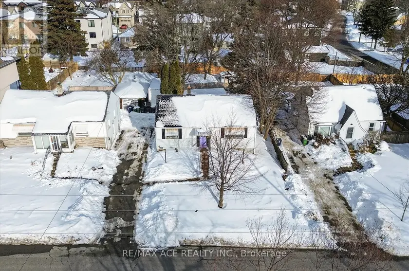 Detached at 75 BROOKLAWN AVENUE, Toronto
