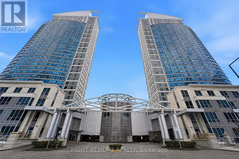 Apartment at 1612 - 38 LEE CENTRE DRIVE, Toronto