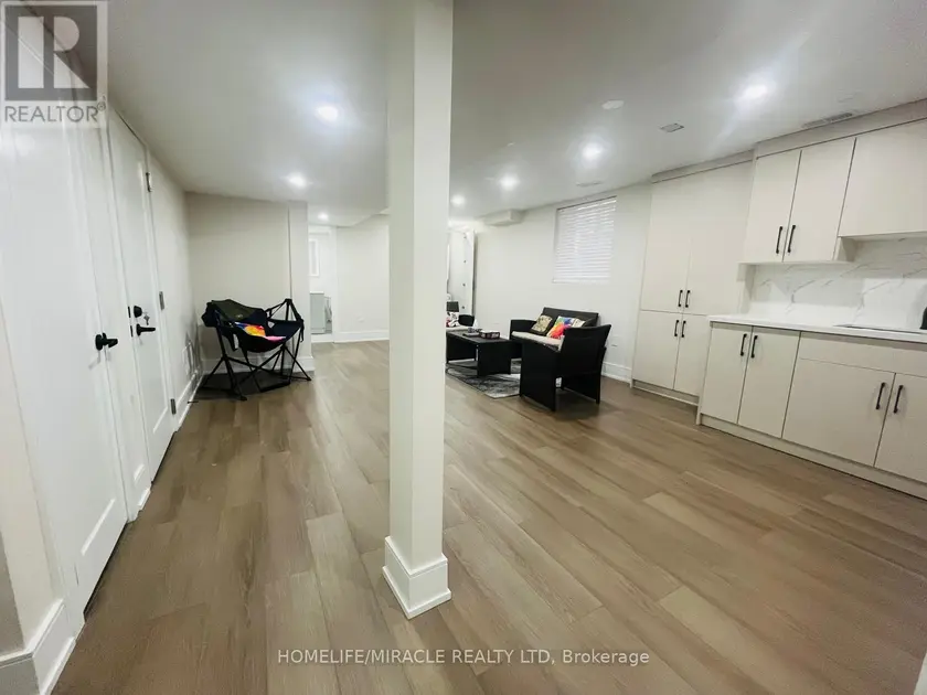 Detached at 28 FISHLOCK STREET, Ajax