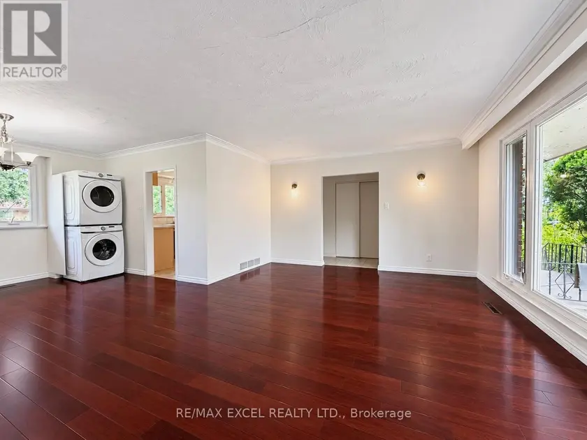 Detached at Unit Main