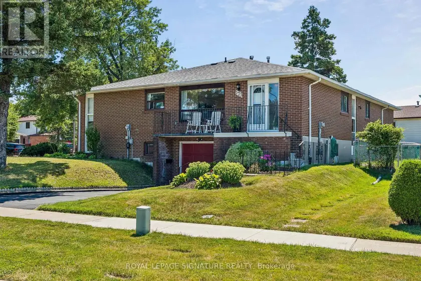 Semi-Detached/Link at 171 PETWORTH CRESCENT, Toronto