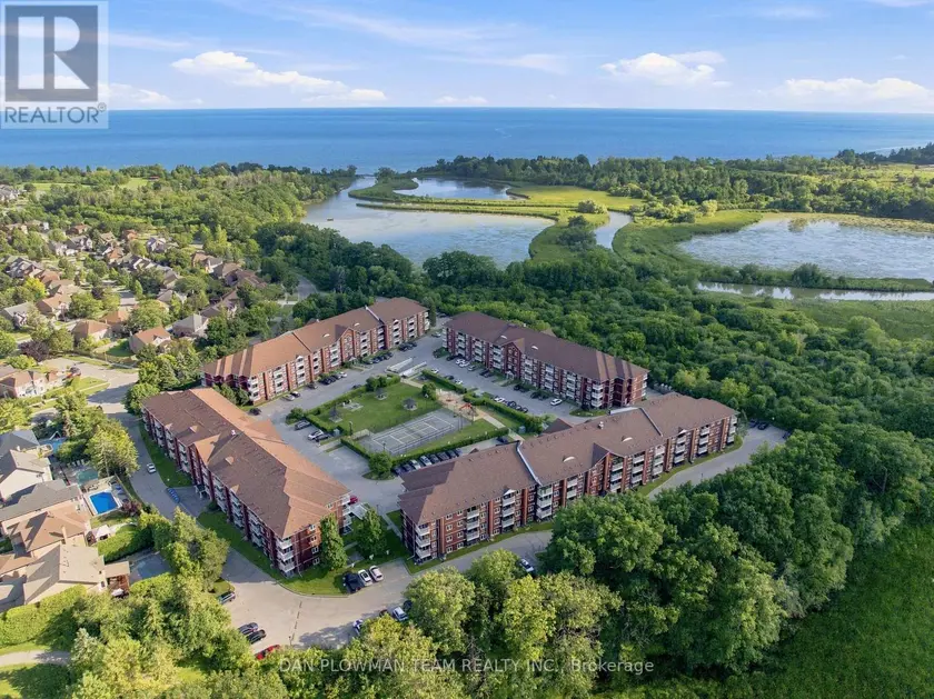 Apartment at 410 - 191 LAKE DRIVEWAY DRIVE W, Ajax