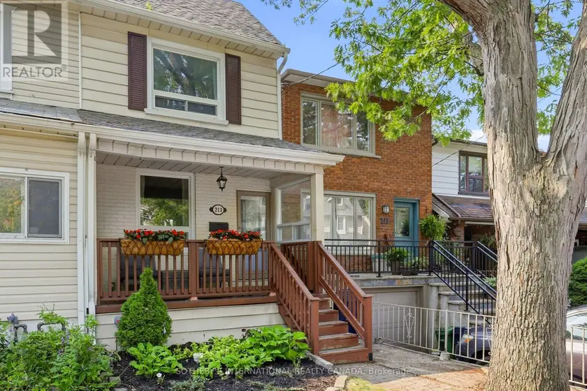 Semi-Detached/Link at 213 OAKCREST AVENUE, Toronto (East End-Danforth)