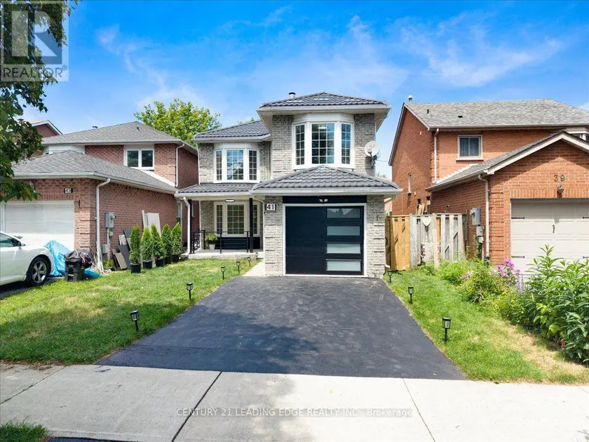 Detached at 41 GRAYBARK CRESCENT, Toronto