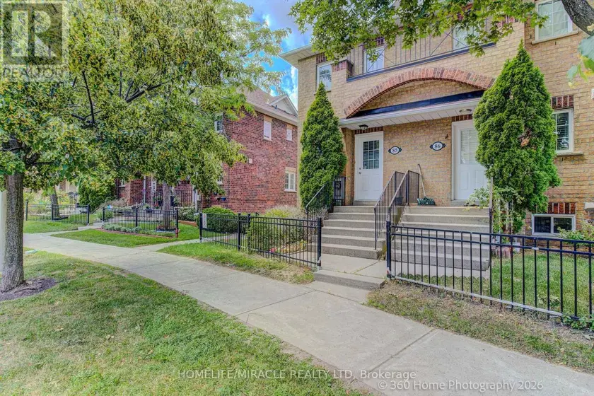 Townhouse at 85 - 2 HEDGE END ROAD, Toronto