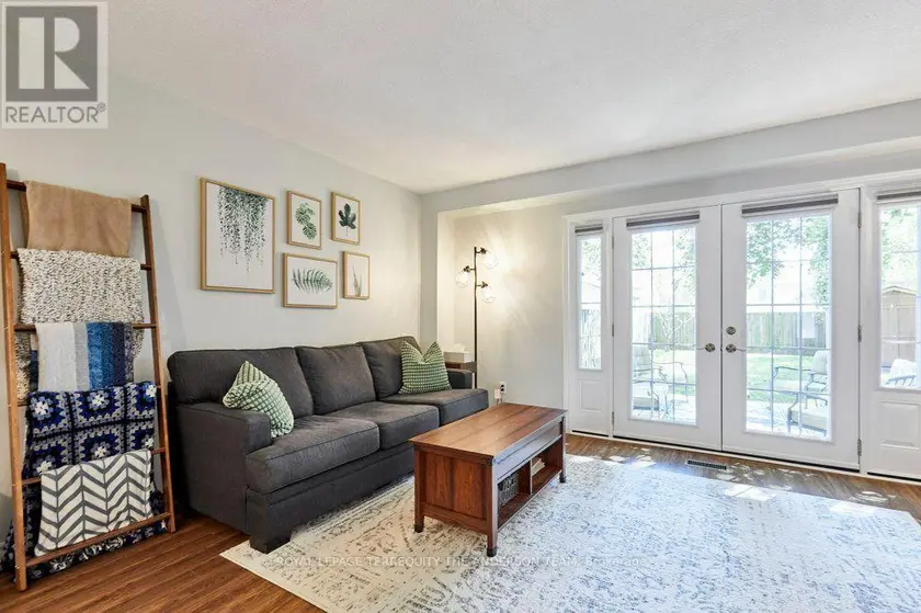 Semi-Detached/Link at 831 GENTRY CRESCENT, Oshawa