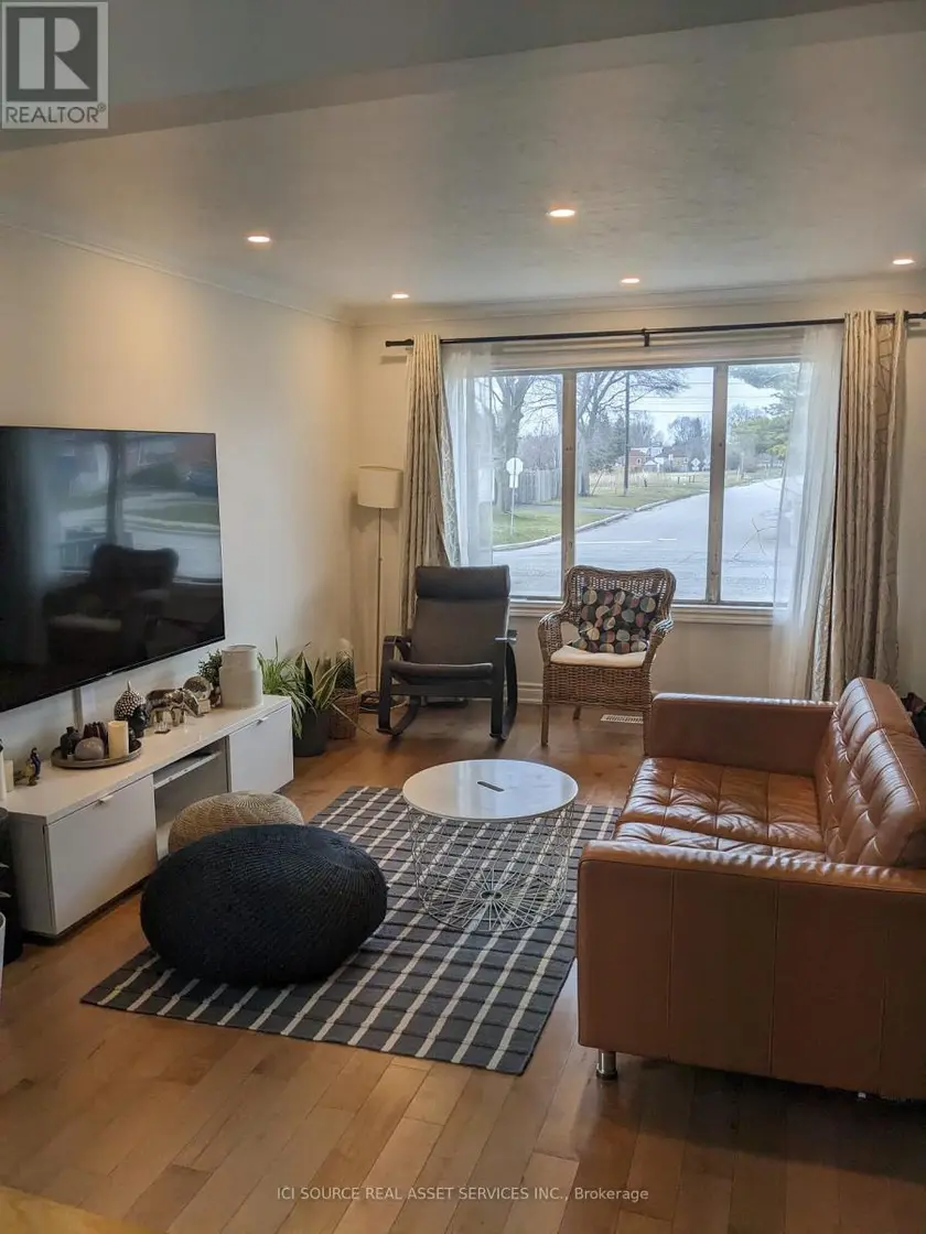 Detached at MAIN - 85 RANSTONE GARDENS, Toronto