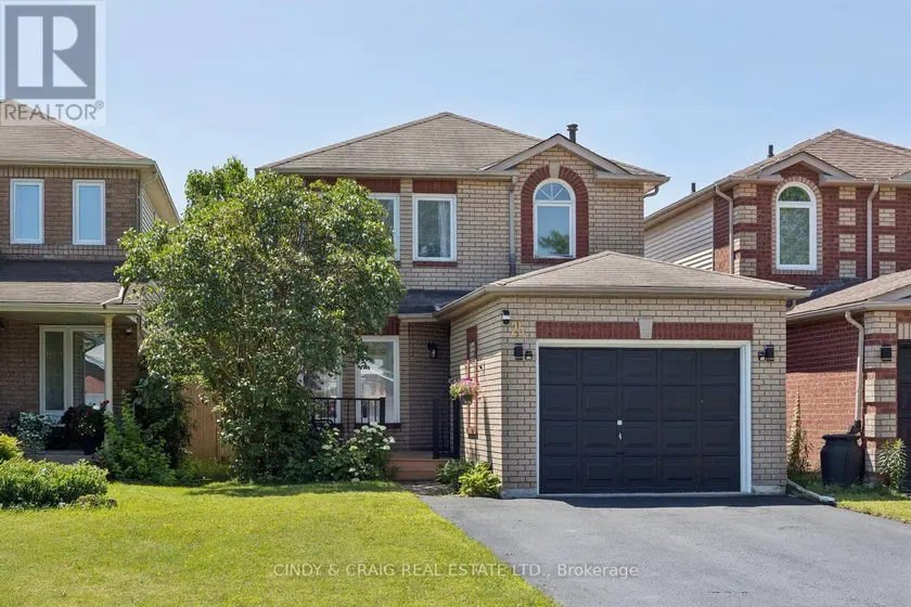 Detached at 25 JOHN WALTER CRESCENT, Clarington