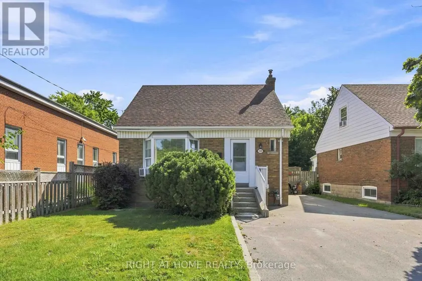 Detached at 1351 WARDEN AVENUE, Toronto