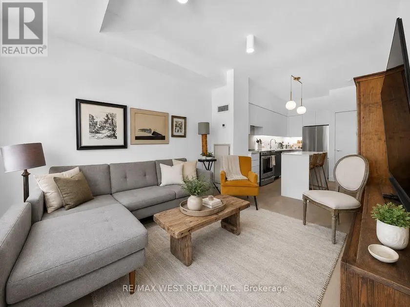 Apartment at 215 - 601 KINGSTON ROAD, Toronto