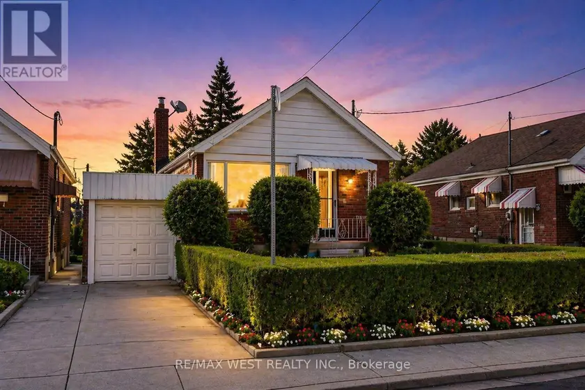 Detached at 5 DIEPPE ROAD S, Toronto