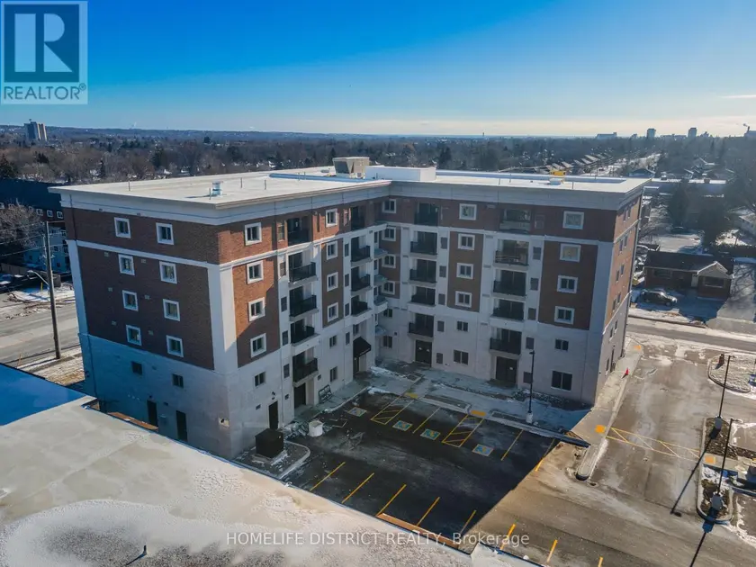 Multiplex at 202 - 976 SIMCOE STREET N, Oshawa