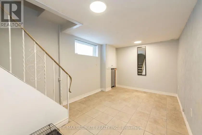Detached at 7 JOANITH LOWER DRIVE, Toronto