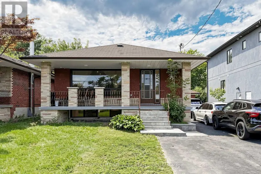 Detached at 76 GOODERHAM DRIVE, Toronto