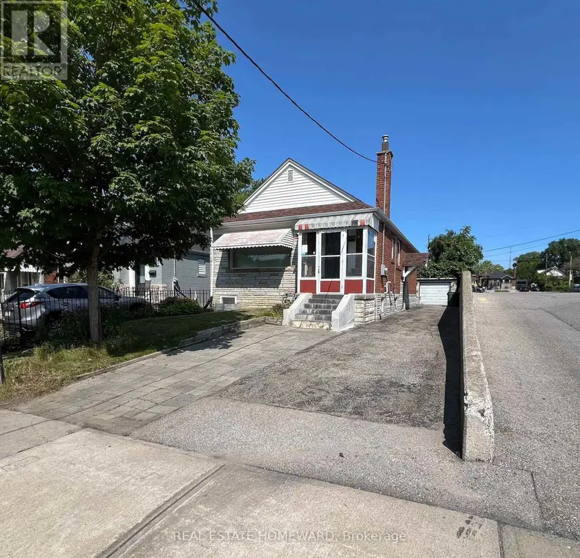 Detached at MAIN - 124 GLENCREST BOULEVARD, Toronto