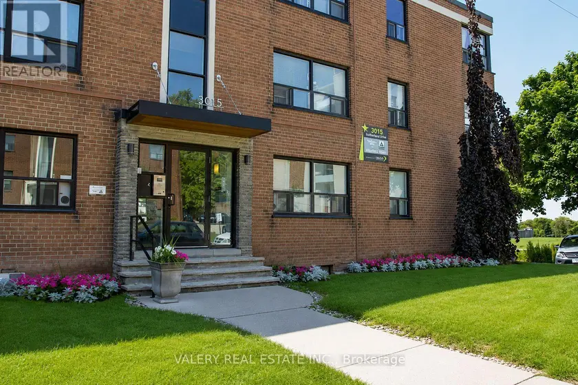 Apartment at 3015 Queen St E, Toronto