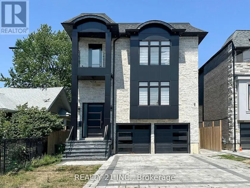 Detached at 36 CRAIGLEE DRIVE, Toronto