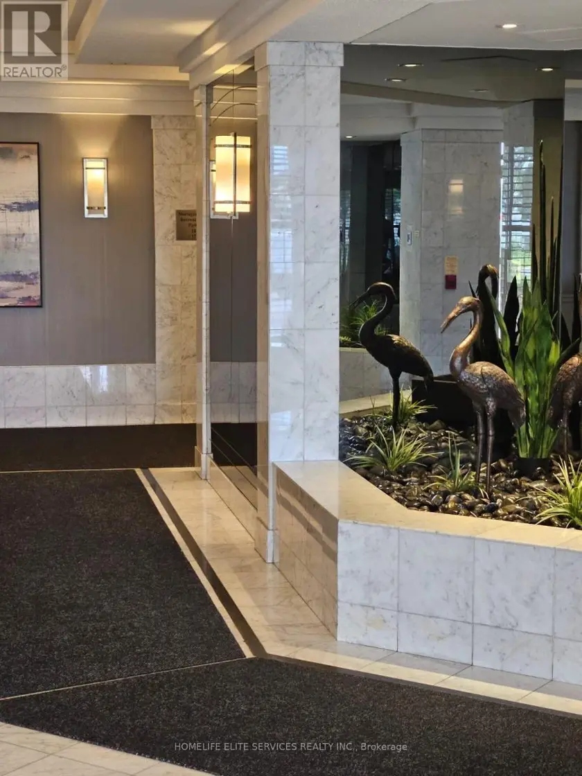 Apartment at 979 - 1 GREYSTONE WALK DRIVE, Toronto