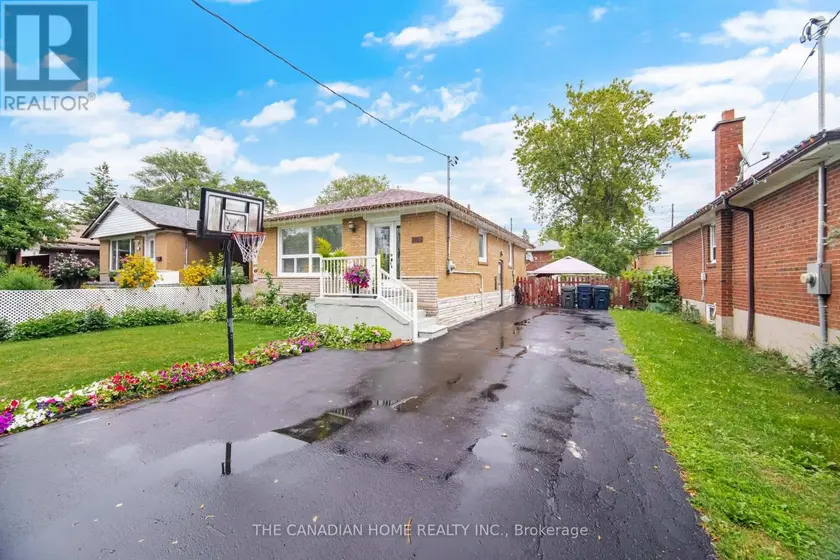 Detached at 802 BRIMORTON DRIVE, Toronto
