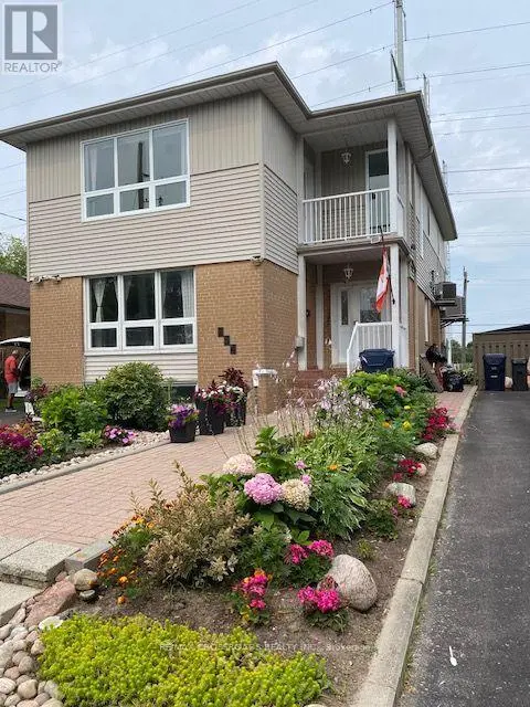 Detached at 2ND FL - 134 SEDGEMOUNT DRIVE, Toronto