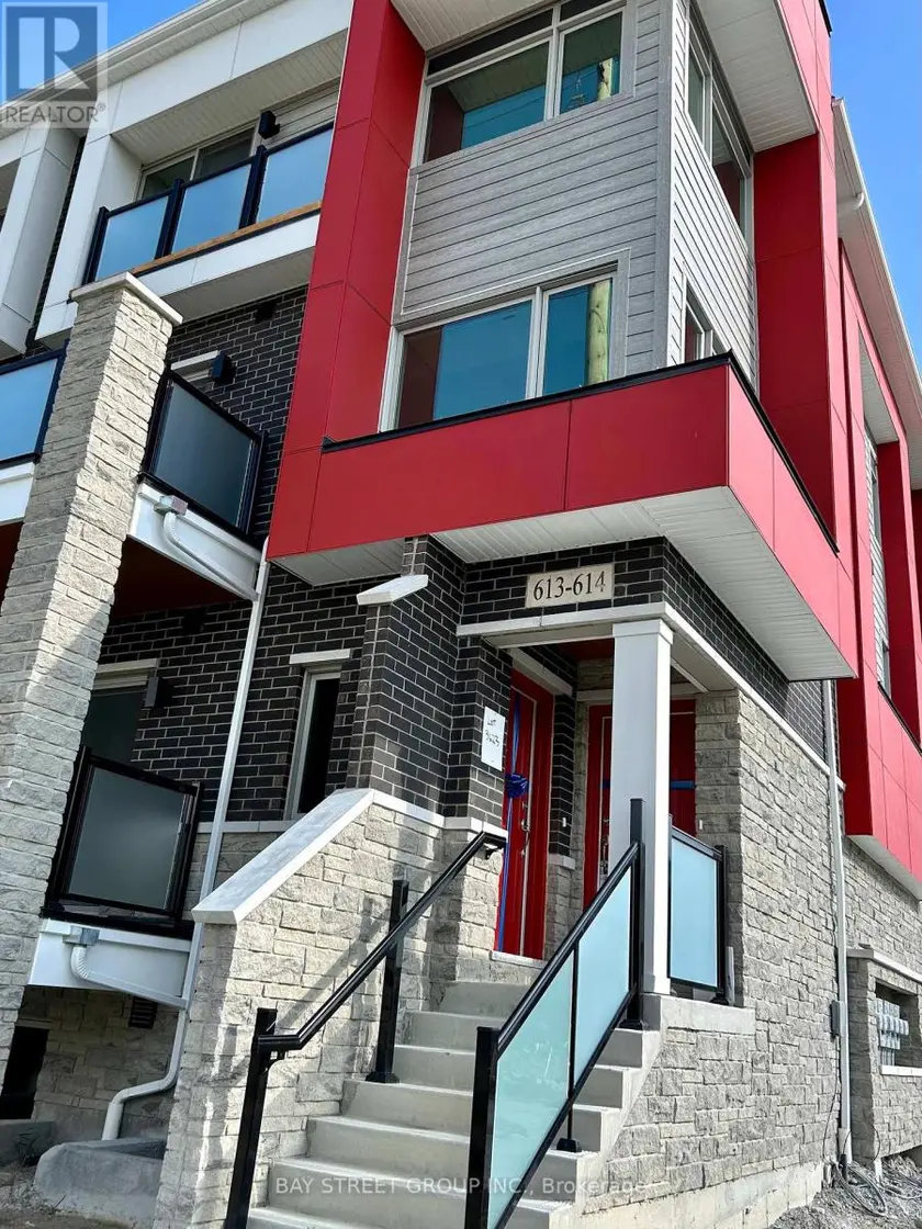 Townhouse at 614 - 1034 REFLECTION PLACE, Pickering