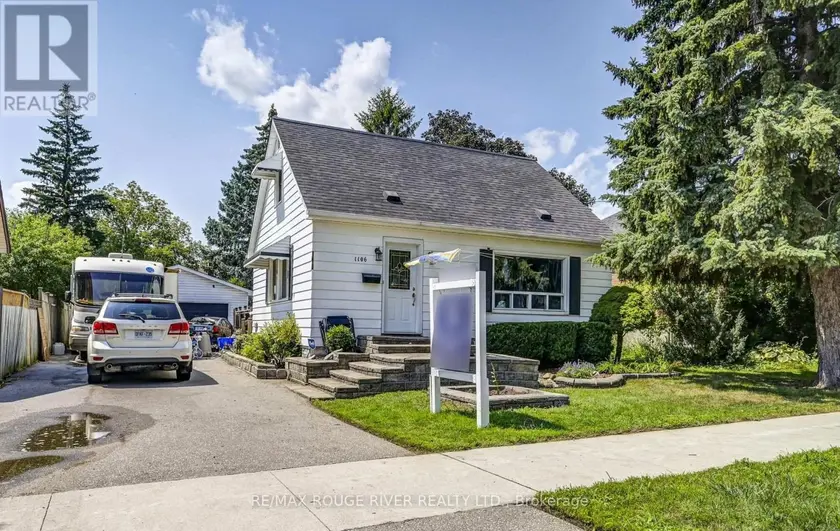 Detached at 1106 GREEN STREET, Whitby