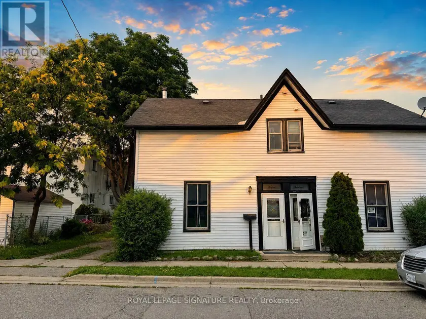 Semi-Detached/Link at 12 HEMLOCK AVENUE, Oshawa