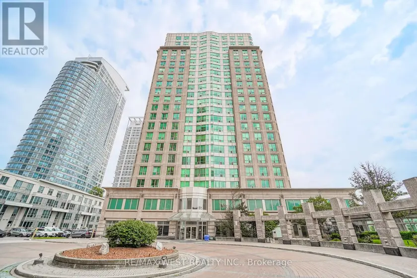 Apartment at PH103 - 8 LEE CENTRE DRIVE, Toronto