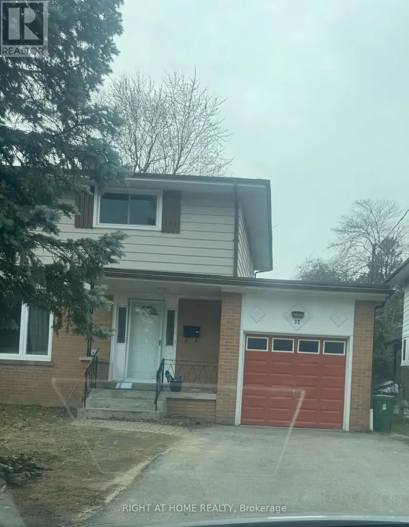 Detached at 32 CONLINS ROAD E, Toronto