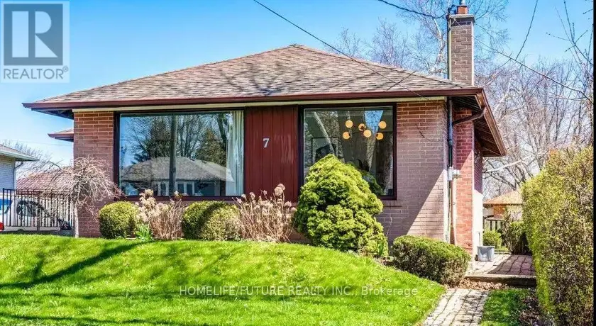 Detached at 7 STONEHENGE CRESCENT, Toronto