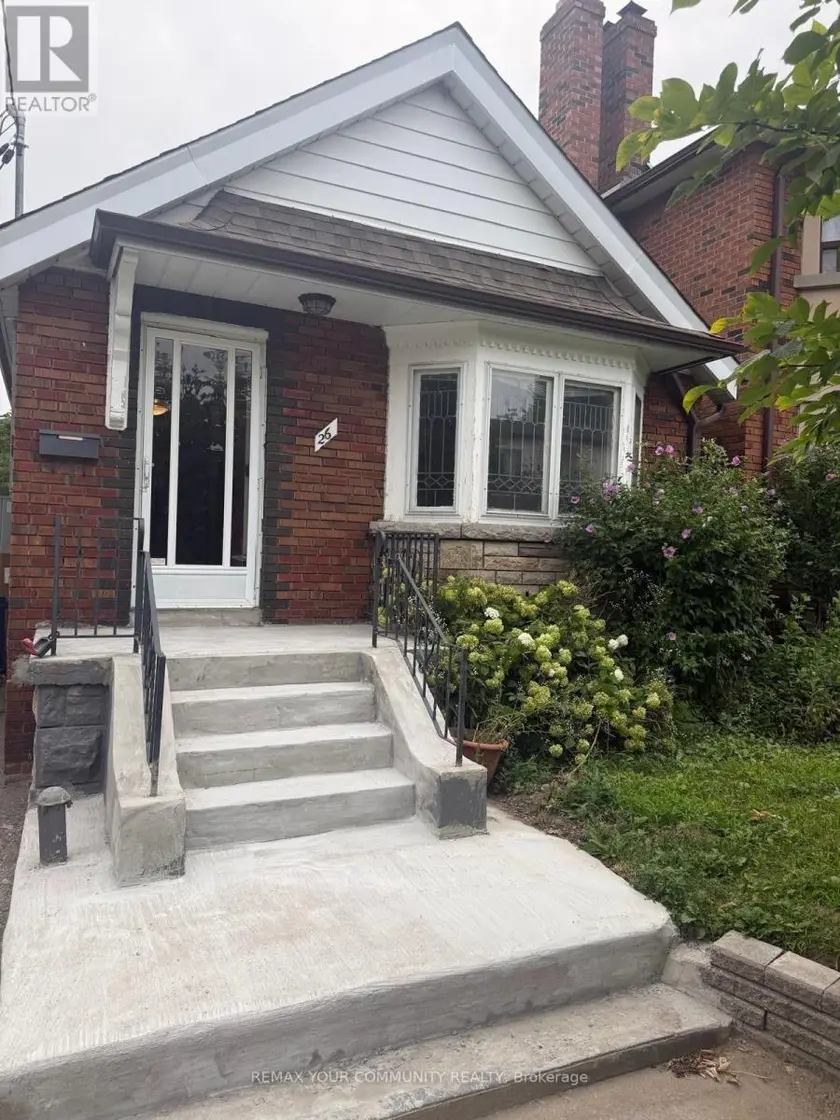 Detached at 26 ELMSDALE ROAD W, Toronto