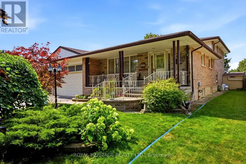 Detached at 394 AMSTEL COURT, Oshawa