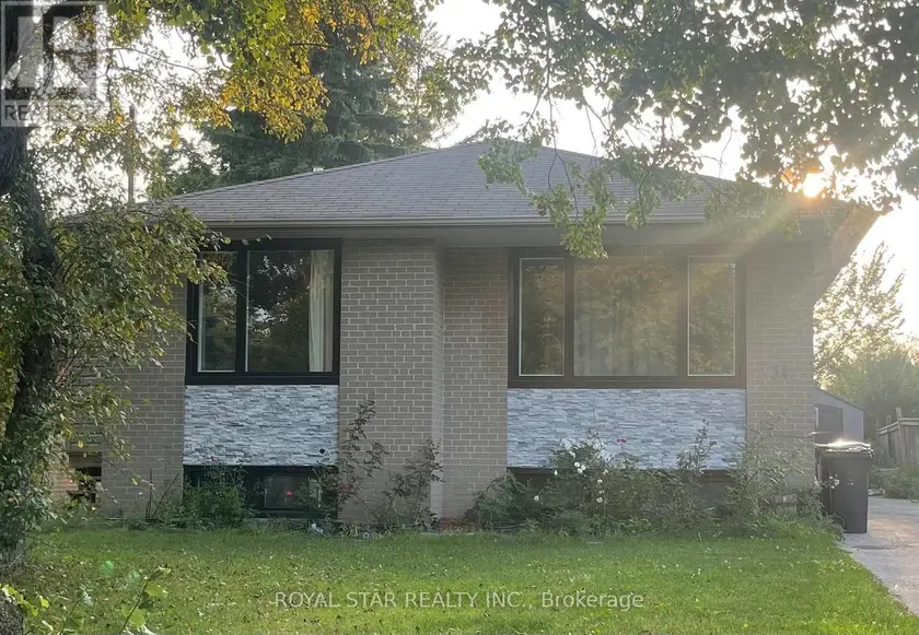 Detached at MAIN - 34 NEAPOLITAN DRIVE, Toronto