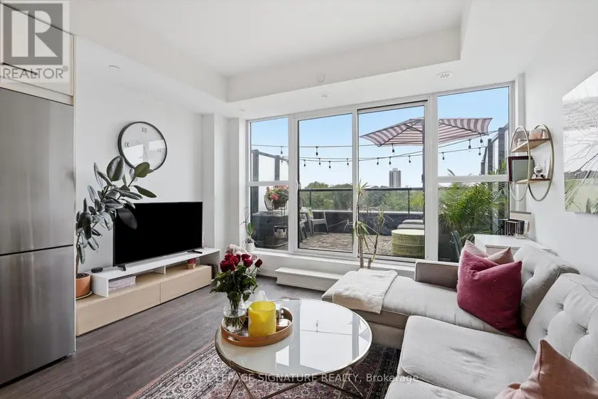Apartment at 503 - 899 QUEEN STREET E, Toronto