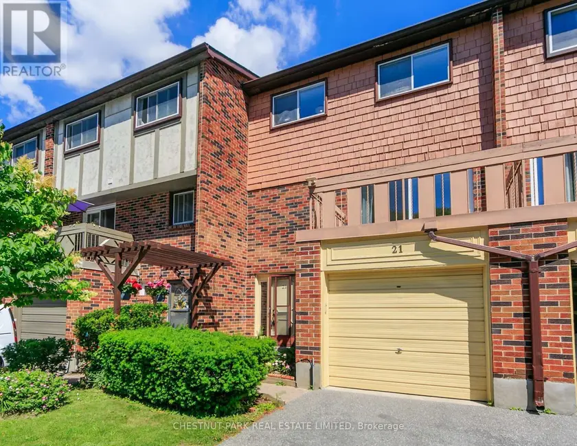 Townhouse at 21 - 30 CHICHESTER PLACE, Toronto