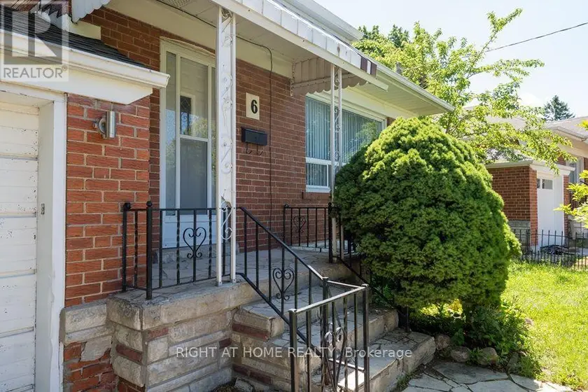 Detached at MAIN HOUSE - 6 BELLVARE CRESCENT, Toronto