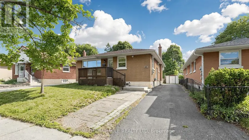 Detached at 623 OLIVE AVENUE, Oshawa