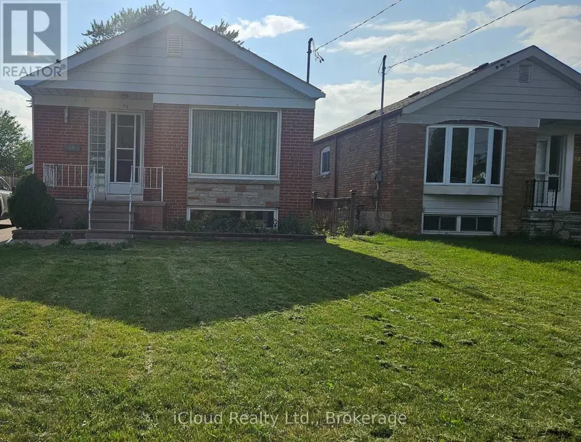 Detached at MAIN - 32 FREY CRESCENT, Toronto