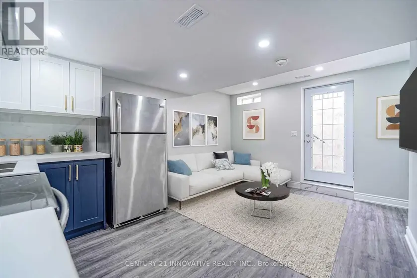 Townhouse at BSMT - 19 TAIT COURT, Toronto
