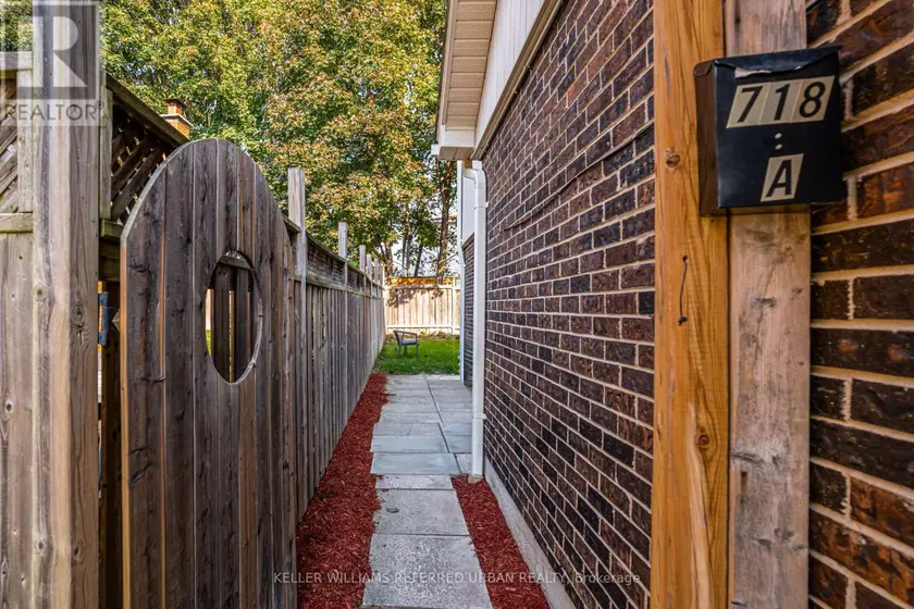 Semi-Detached/Link at 718 EDGEWOOD ROAD S, Pickering