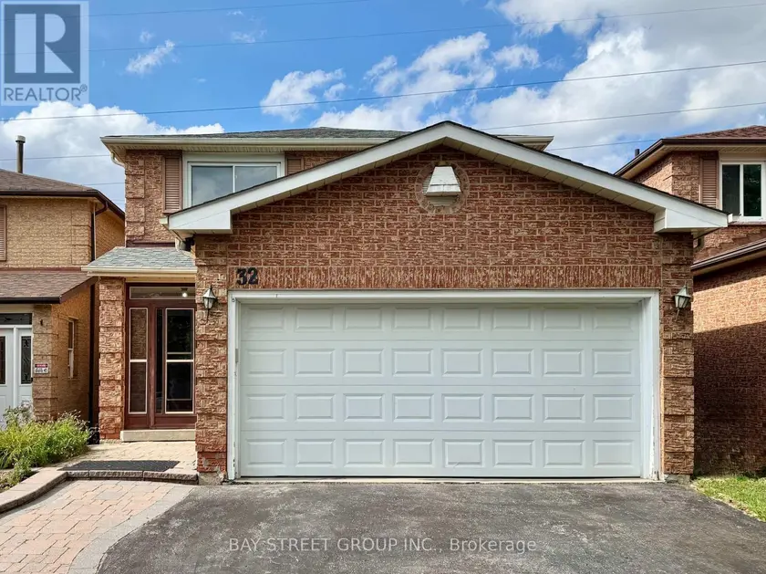 Detached at 32 PERTHSHIRE STREET, Toronto