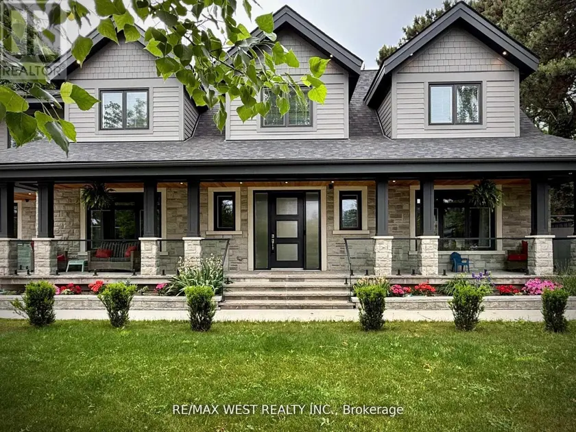 Detached at 18 WINDY RIDGE DRIVE, Toronto