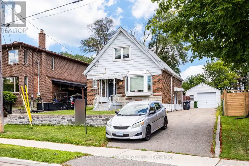 Detached at 47 SINGLETON ROAD, Toronto