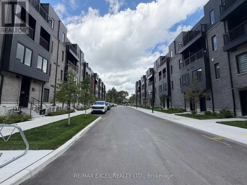 Townhouse at 67 - 10 CALAMINT LANE, Toronto