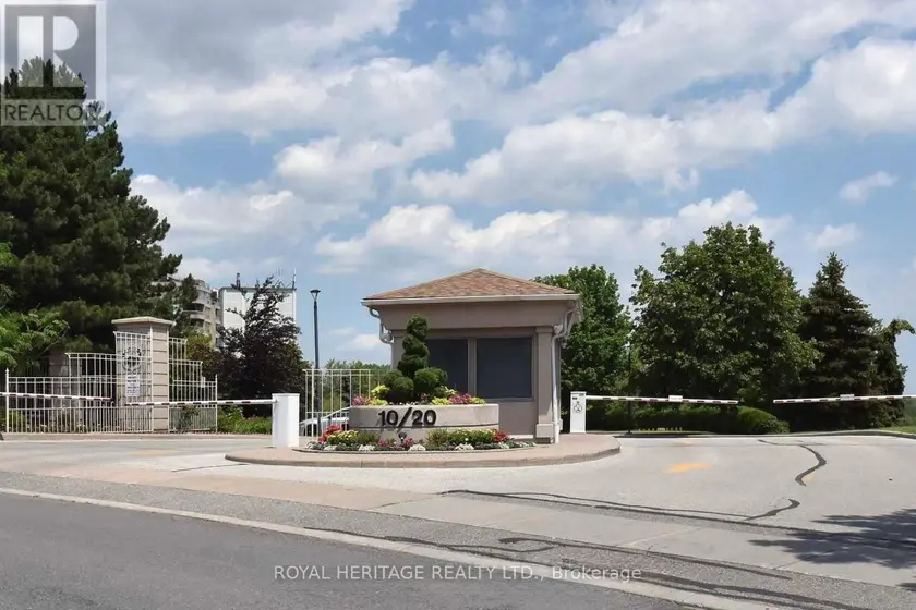 Apartment at 207 - 20 GUILDWOOD PARKWAY, Toronto
