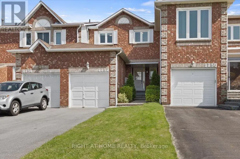 Townhouse at 2252 WILDWOOD CRESCENT, Pickering