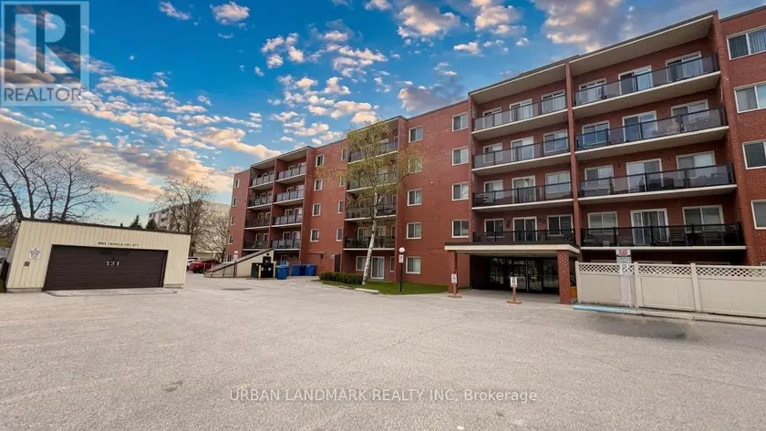 Apartment at 201 - 131 TAUNTON ROAD E, Oshawa