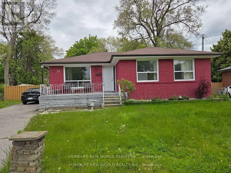 Detached at BSMT - 19 BENFRISCO CRESCENT S, Toronto