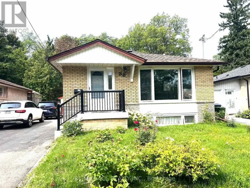 Detached at BSMT - 38 CELESTE DRIVE, Toronto